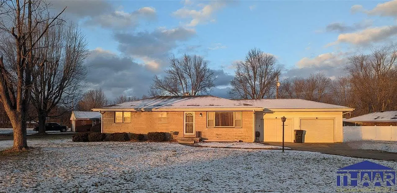 97 E Village Dr photo 1