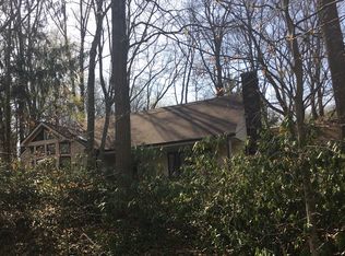 101 W Possum Hollow Rd, Rose Valley, PA 19086