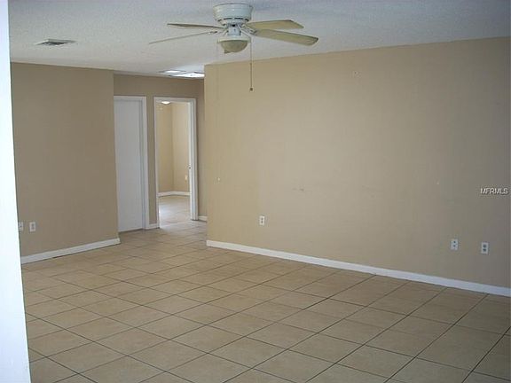 2nd image of 3820 Foxcroft Ct