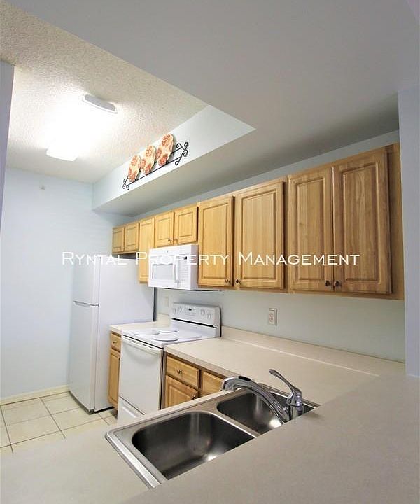 1st image of 5001 Baraldi Cir Unit 206