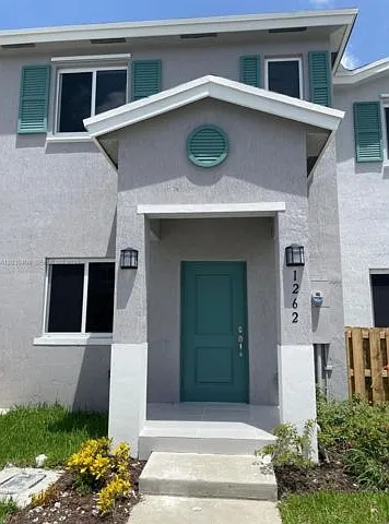 1262 NW 3rd Ln — Photo 1