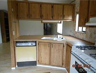 4th image of 3039 Lakeshore Blvd Unit 19