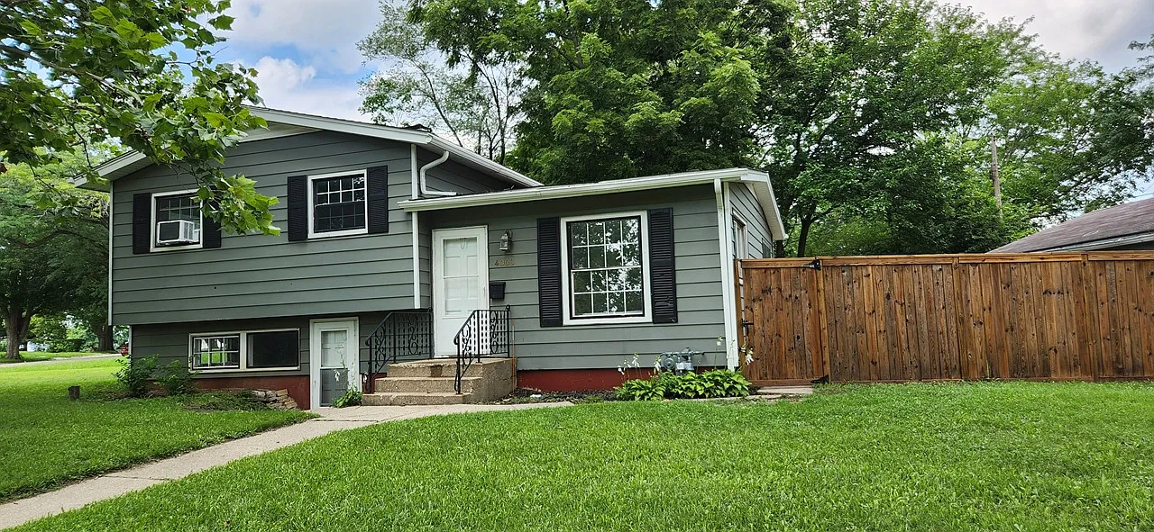 4003 Latham Street - 1 — Photo 1