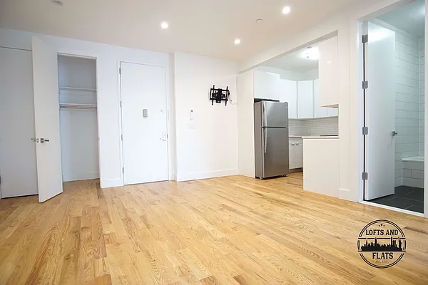 Rented by Lofts and Flats LLC | media 34