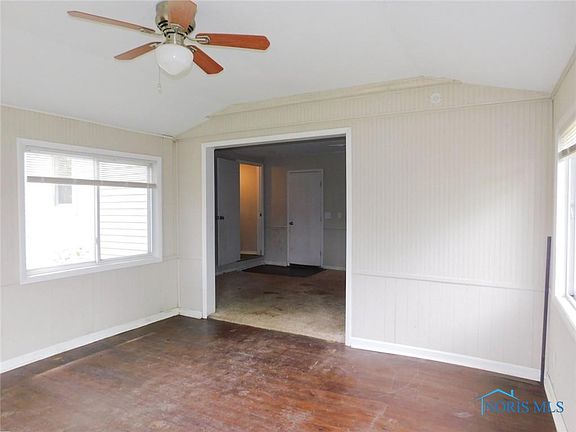 4th image of 608 Pasteur Ave