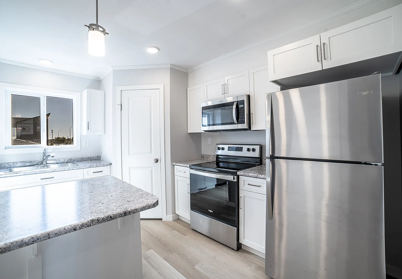 Aspen Vistas | Newly Constructed 3BR | 2BR "Most Leased this Month" — Photo 1