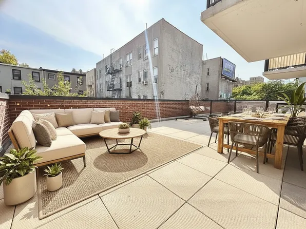 21-10 44th Drive image 2 of 15