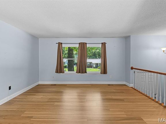 4th image of 1711 E 9th St