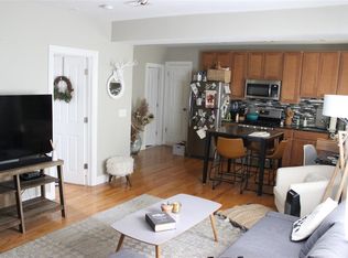 304 10th St #1, Hoboken, NJ 07030