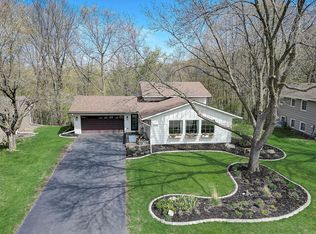 10280 Amsden Way, Eden Prairie, MN 55347