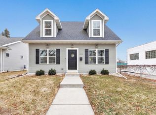 1231 Greenwood Ave, Green Bay, WI 54302