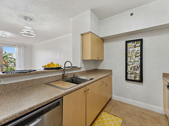 4th image of 616 Clearwater Park Road #311