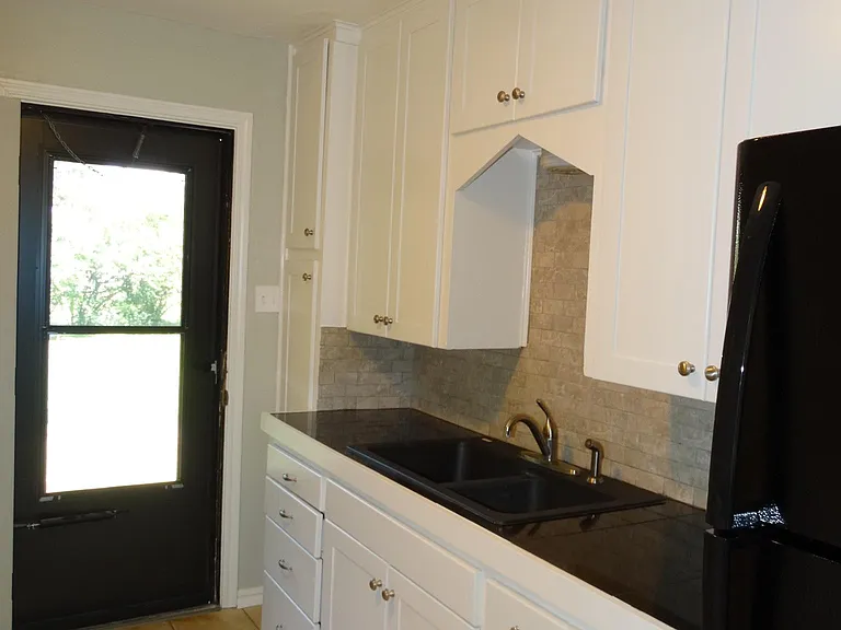 2101 Brighton Ave — Photo 9