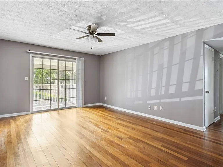 3155 Seven Pines Ct #303 — Photo 4