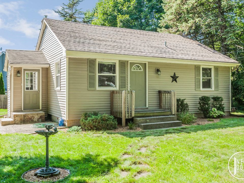 1st image of 849 Kusterer Dr NW