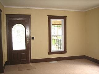 3rd image of 17 Norwood Ave