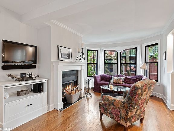 2nd image of 7631 N Eastlake Ter APT 3B