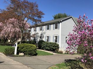 16 Endeavor St, Trumbull, CT 06611