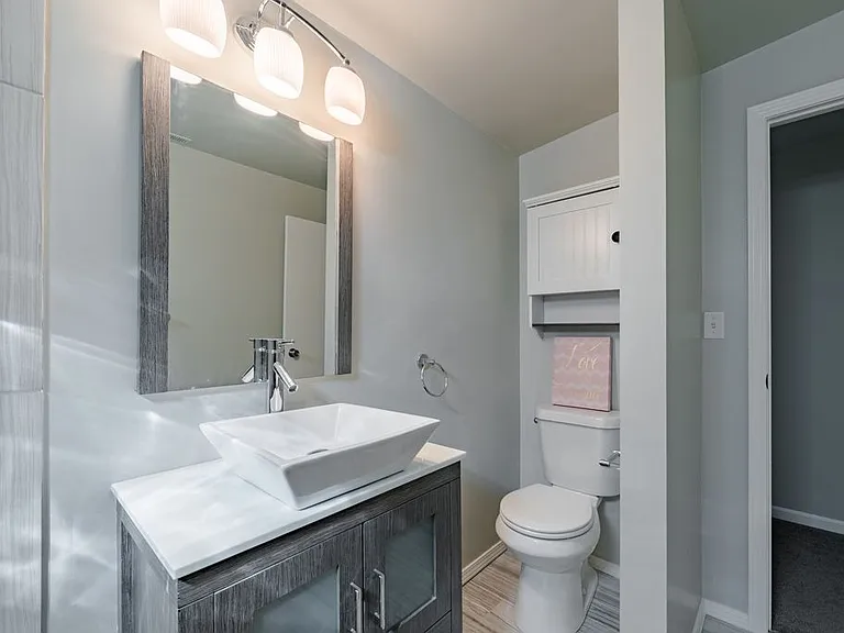 4713 N Harvey Pkwy — Photo 17