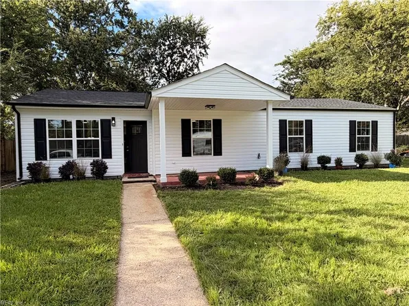 1405 Salton Dr, Chesapeake, VA 23325