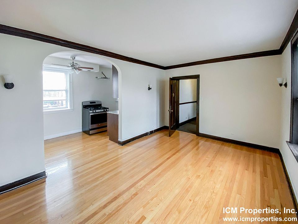 1st image of 3624 N Marshfield Ave #2A