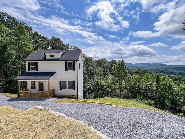 204 Rambling Trl, Hendersonville, NC 28739