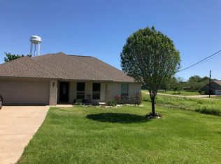 616 Yegua St, Lexington, TX 78947