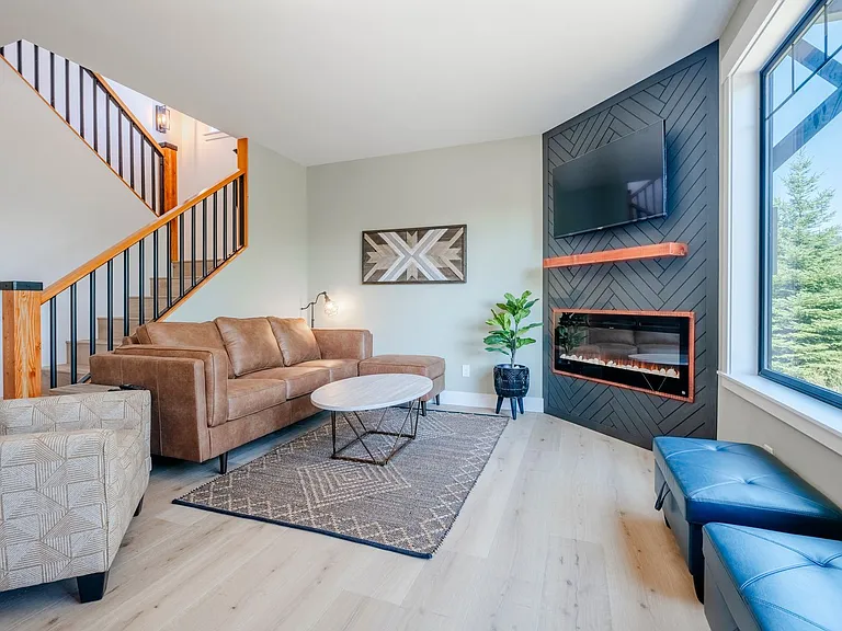 137 Alpha Rd — Photo 11