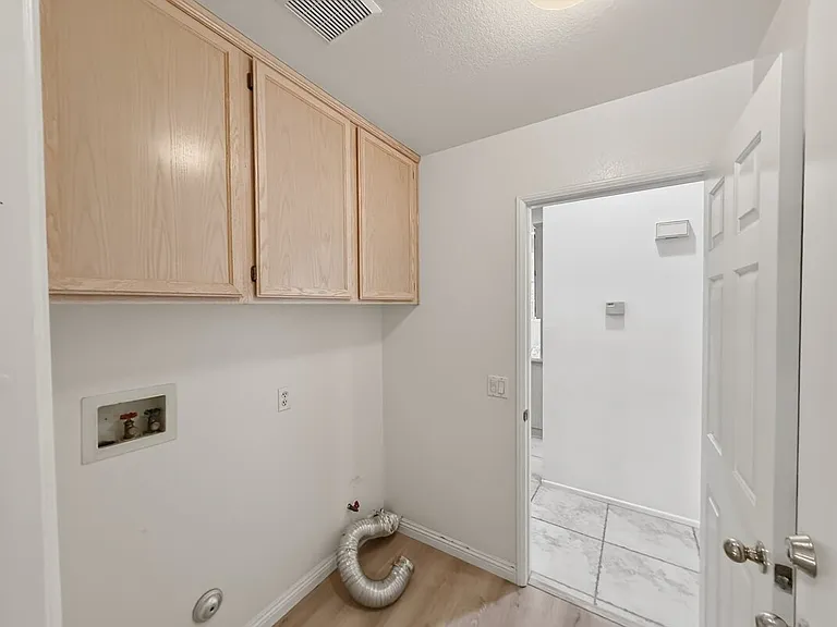 22810 Mountain Ash Cir — Photo 31