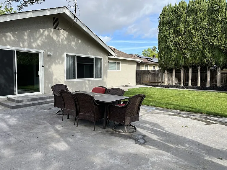 1311 Spruce Dr — Photo 15