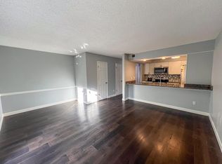 16 Cape Dr NW APT C, Fort Walton Beach, FL 32548
