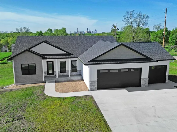 101 Pine Ridge Rd, New Hartford, IA 50660