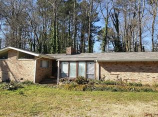 6085 Oakridge Dr, Morrow, GA 30260