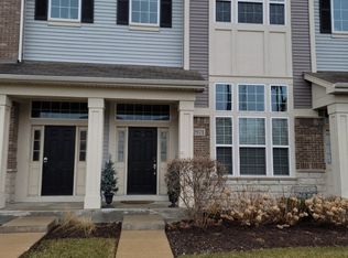 2971 Henley Ln, Naperville, IL 60540