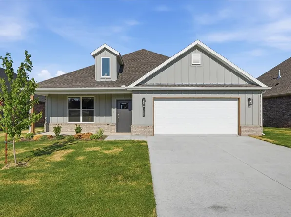 2302 N Zane St, Siloam Springs, AR 72761