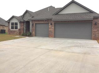 3100 Brookstone Pass Dr Yukon OK 73099 Zillow