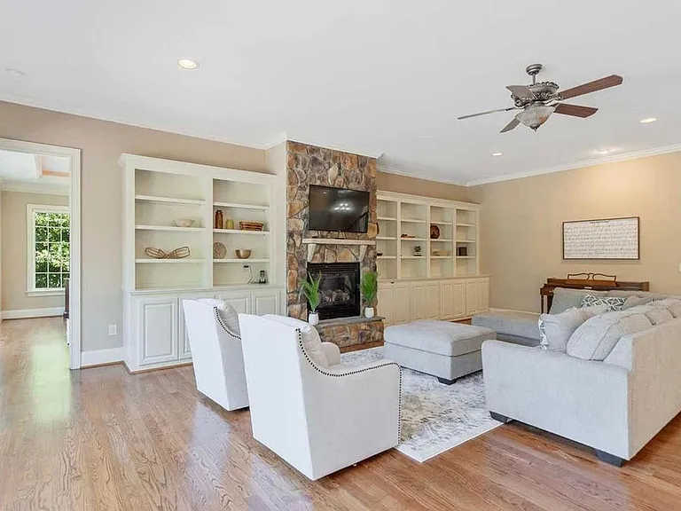 2124 Old Sorrell Rd — Photo 12