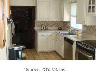 6 Blueberry Hill Rd, Tolland, CT 06084