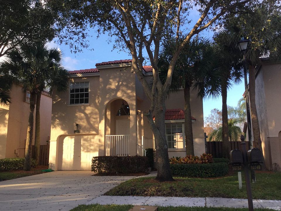 1st image of 10757 NW 12th Mnr