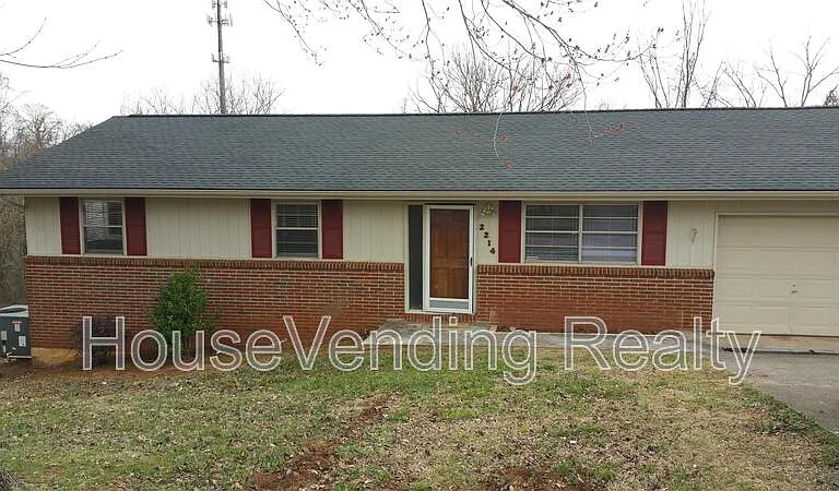 2214 Highland Rd — Photo 1