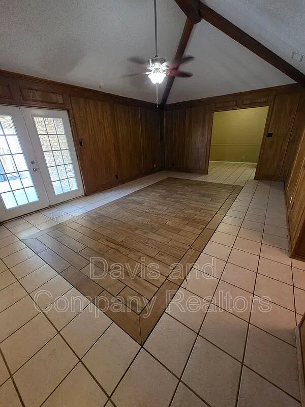 3 bed, 2.0 bath, 1595 sqft, $2,000 — Photo 4