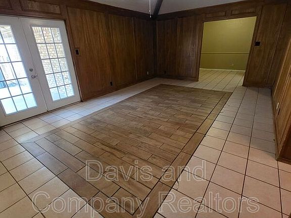 4th image of 3103 Dentcrest Dr APT B