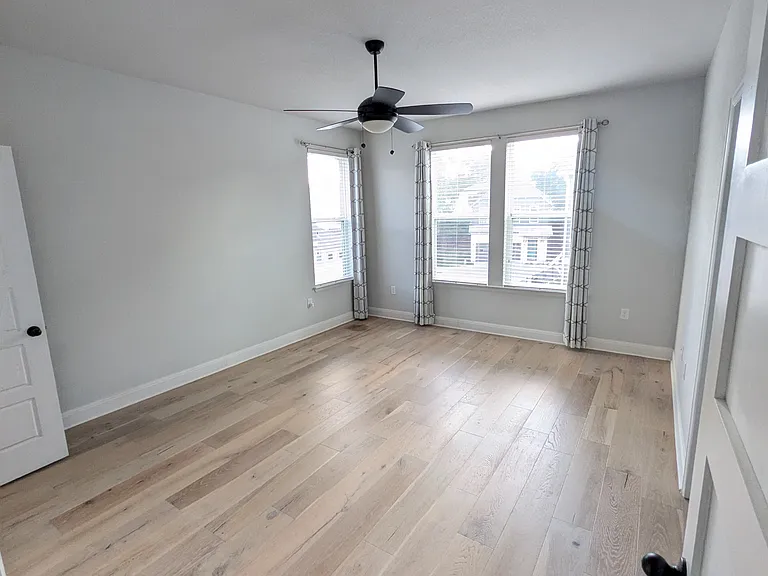 10208 Cienega Cv — Photo 17