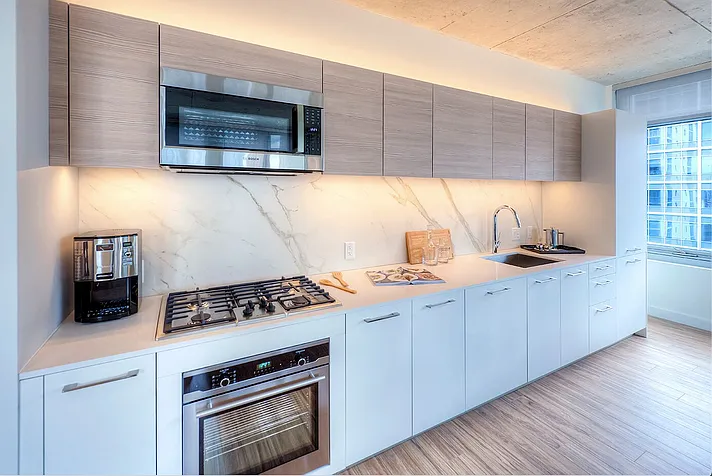 2 bed, 962 sqft, $4,327 — Photo 1