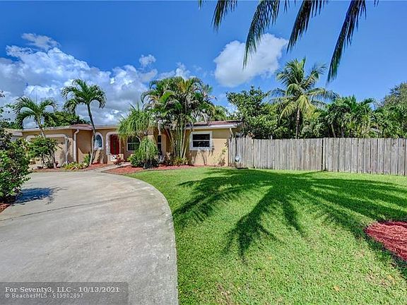 3rd image of 7715 NW 1st St