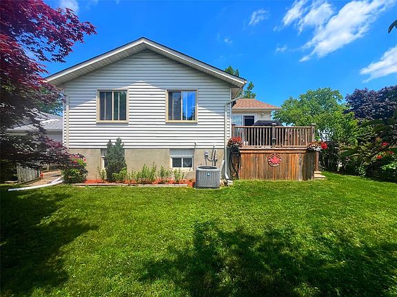 3rd image of 95 Turner Dr