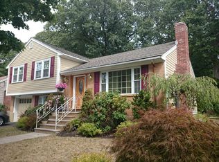 17 Kiernan Rd, West Roxbury, MA 02132