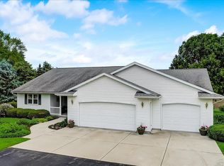 480 N Fairfield Ave, Juneau, WI 53039