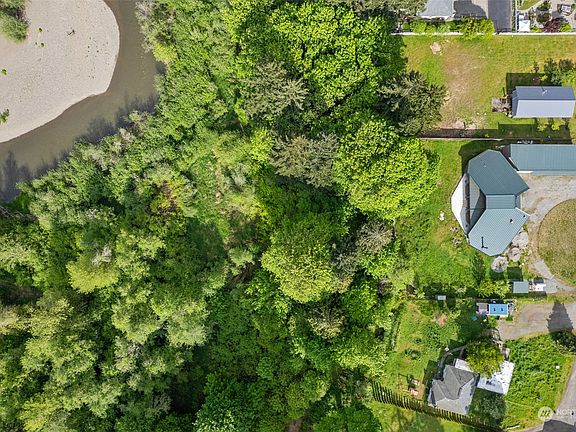 3rd image of 6549 Henderson Boulevard SW