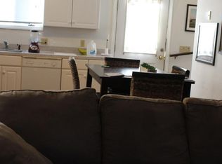 1021 Hope St, Bristol, RI 02809